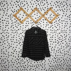 Wonder Nation Black Plaid Flannel Button Up Boys Long Sleeve Shirt